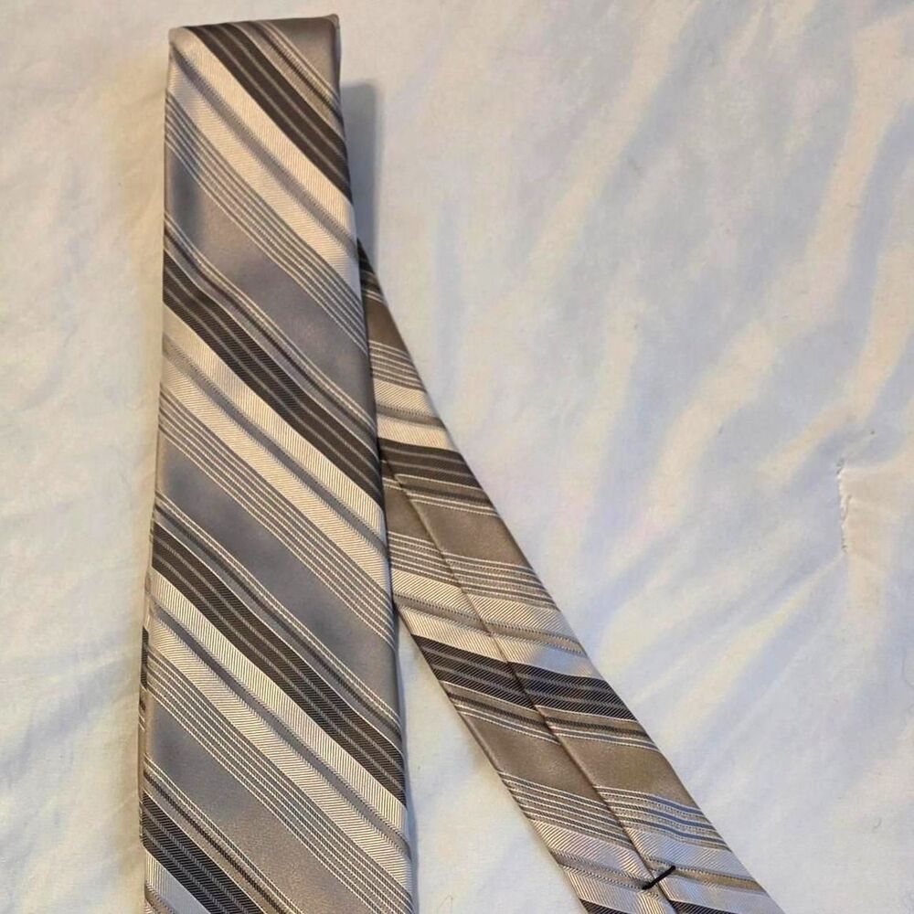 Michael Kors Imported Italian Silk Necktie Gold Brown Cream Business Formal